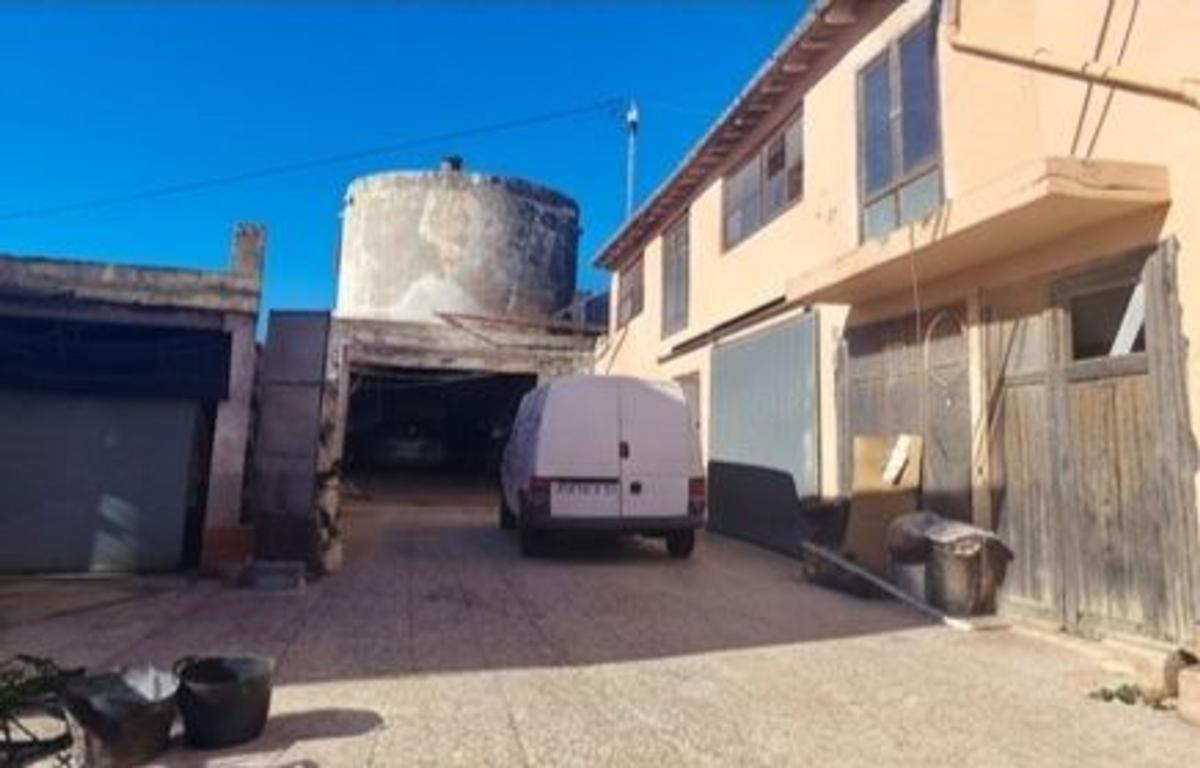 Properties for sale and rent in Spain photo 2