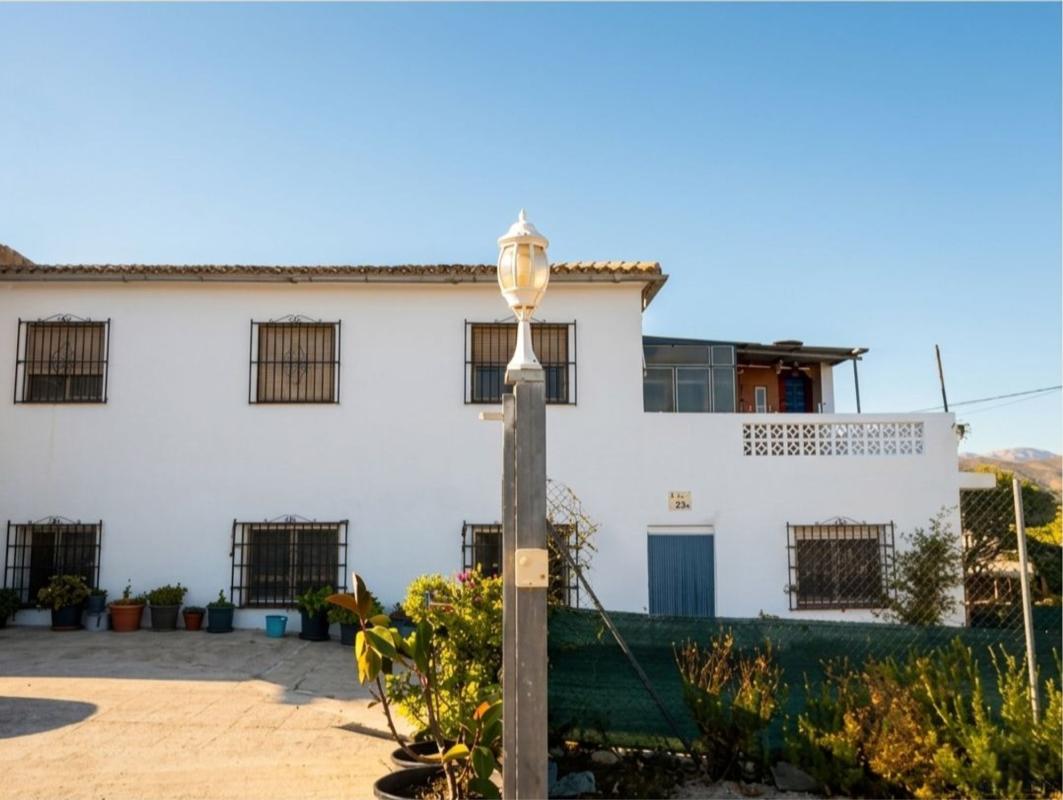 Properties for sale and rent in Spain photo 3