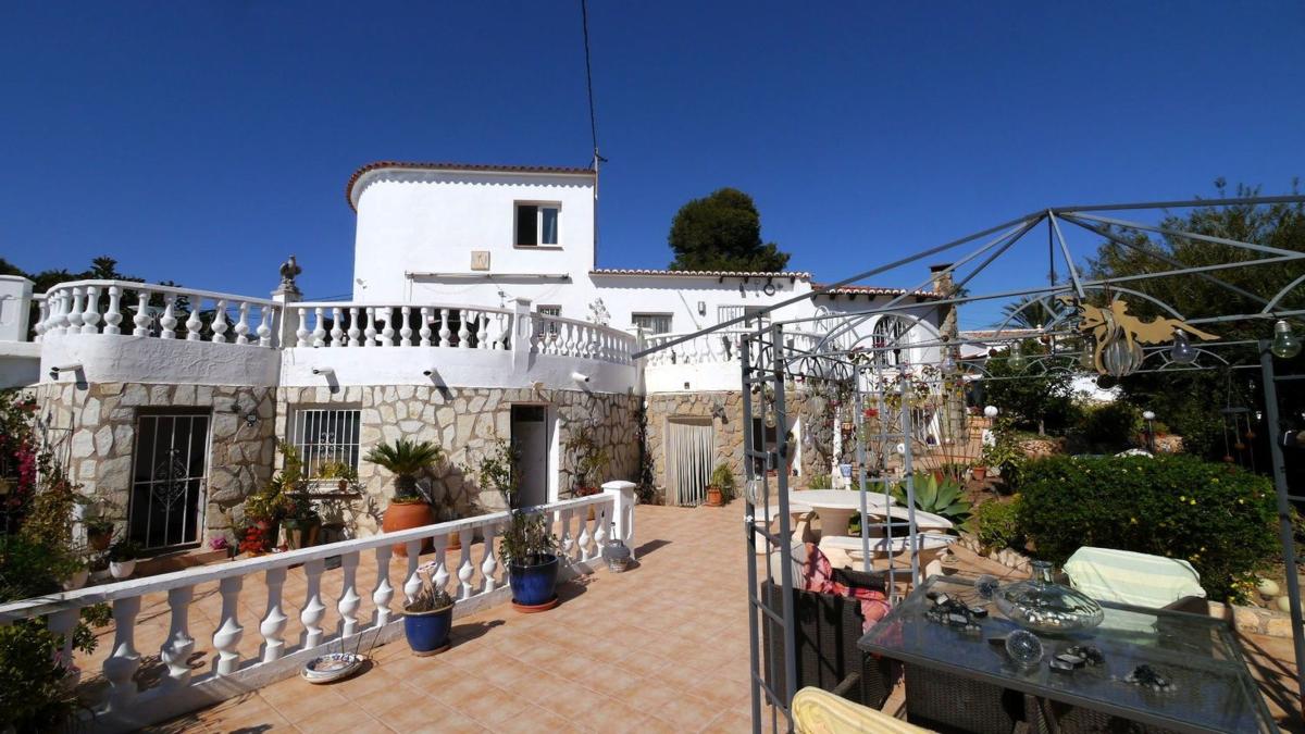 Sprzedaż niezależnego domku jednorodzinnego w Casa o chalet en Cala Advocat - Baladrar, Benissa, Benissa photo 1