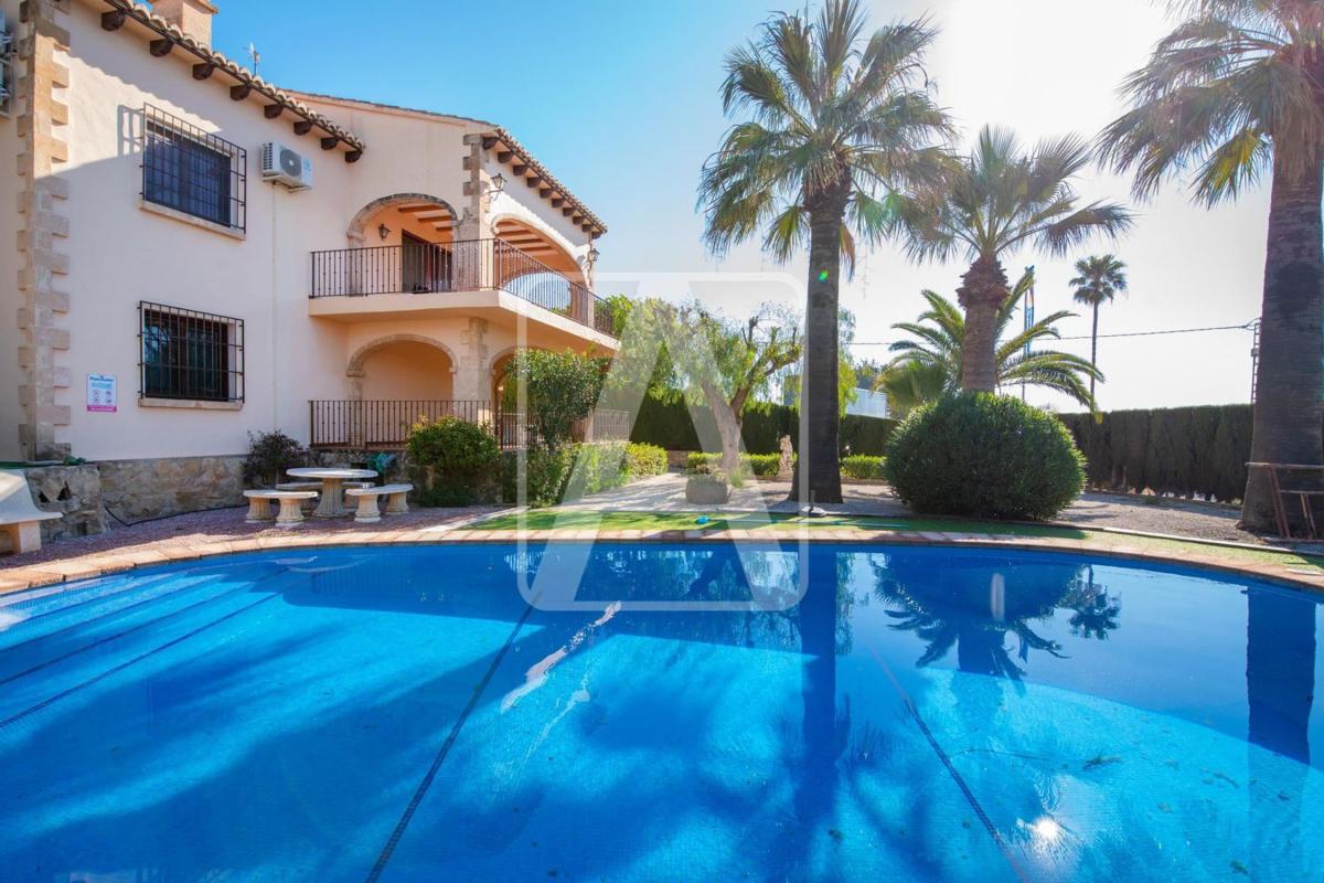 Properties for sale and rent in Spain photo 4