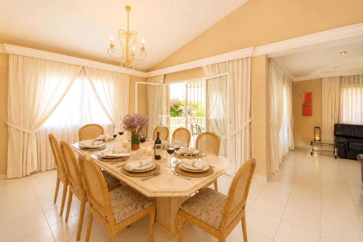 Properties for sale and rent in Spain photo 5