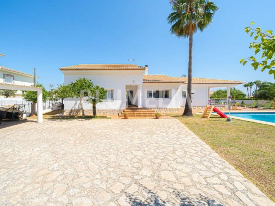Propiedades en venta y alquiler en España photo 5