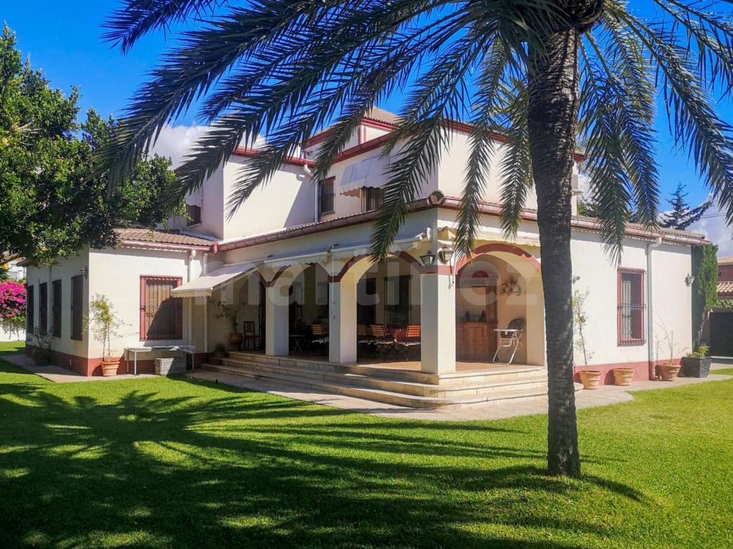 Properties for sale and rent in Spain photo 1