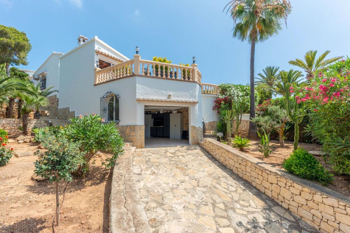 Properties for sale and rent in Spain photo 4