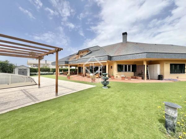Casa o chalet independiente en Calle Pau Casals, Ibi photo 1