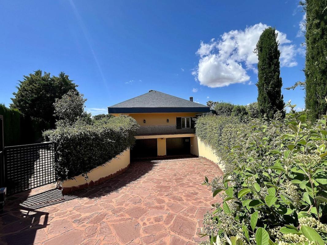 Sale of independent chalet in Casa o chalet en Ibi, Ibi
photo 2