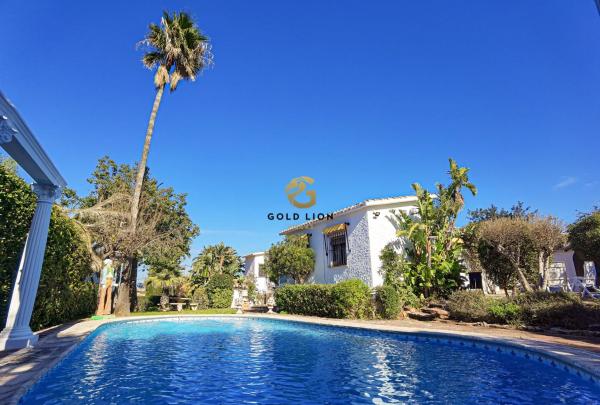 Casa o chalet independiente en Calle Flor de Lis, 2, El Montgó, Denia thumbnail 2