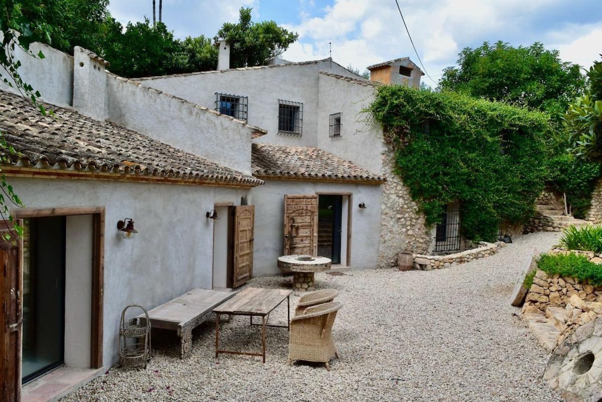 Propiedades en venta y alquiler en España photo 1