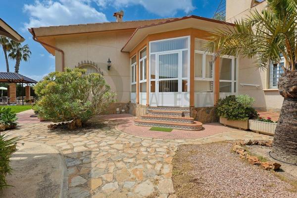 Casa o chalet independiente en Calle Caligua, Villafranqueza, Alicante / Alacant photo 3