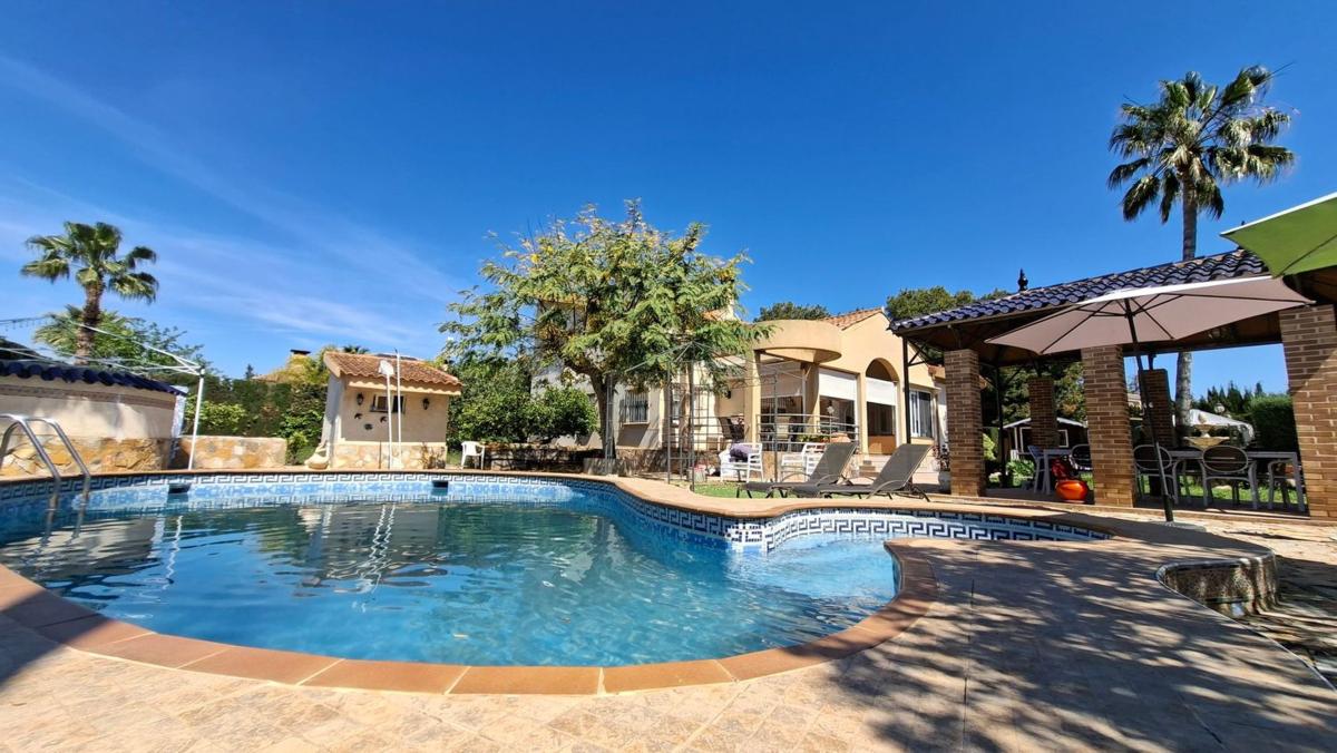 Properties for sale and rent in Spain photo 2