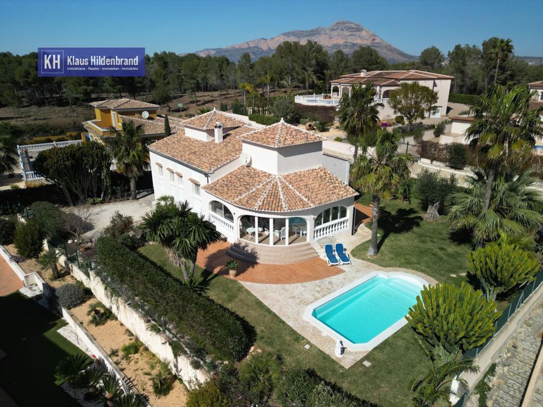 Properties for sale and rent in Spain photo 2