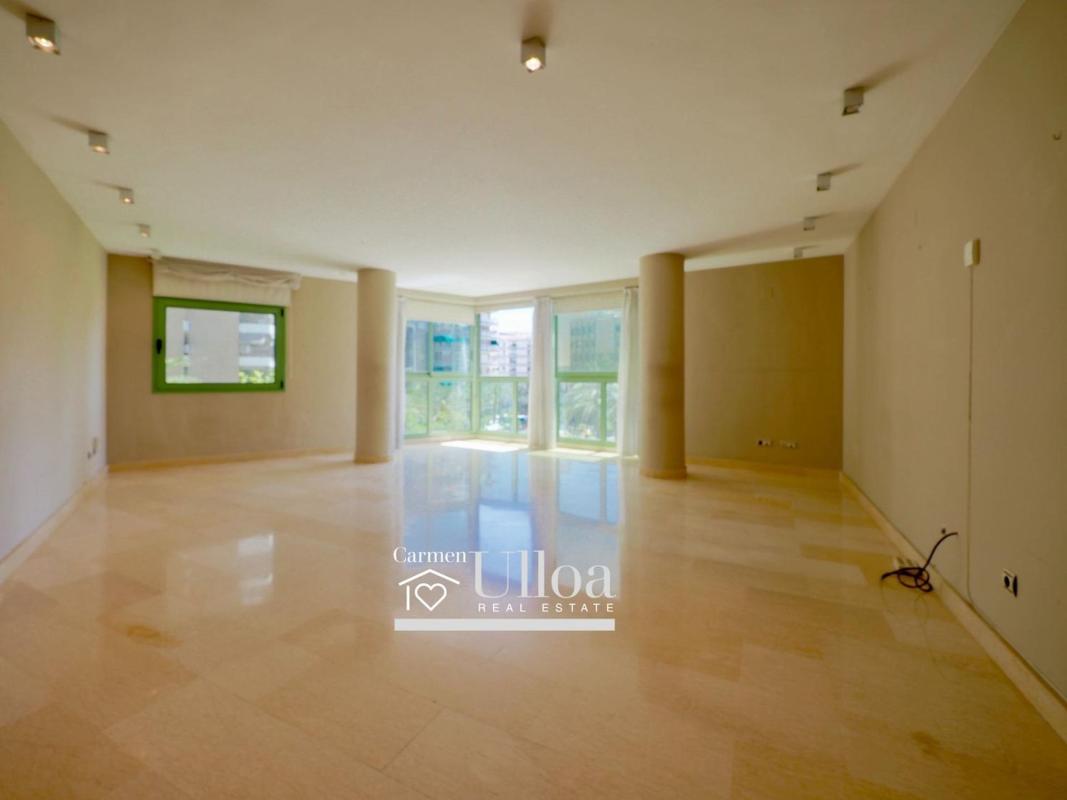 Venta de piso en Piso en Plaza de los Luceros, Ensanche-Diputación, Alicante / Alacant, Alicante / Alacant
photo 3
