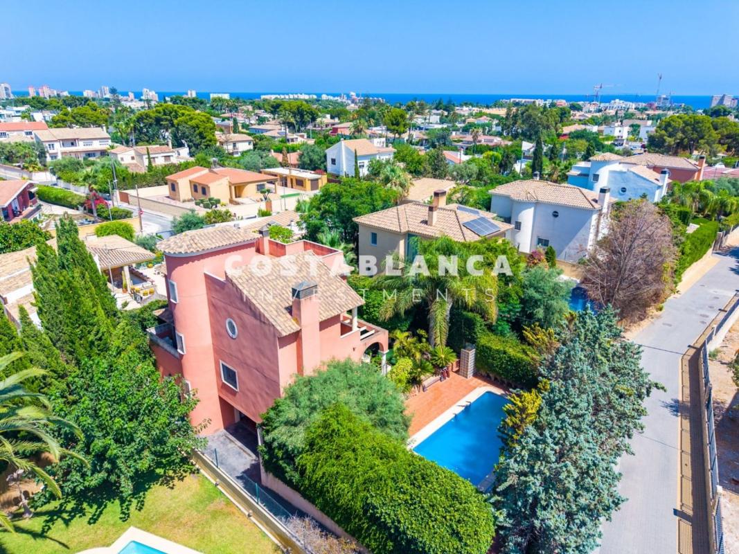 Venta de chalet independiente en Casa o chalet en Avenida de Miguel Hernández, La Font - Mezquitas, San Juan de Alicante, San Juan de Alicante
photo 1