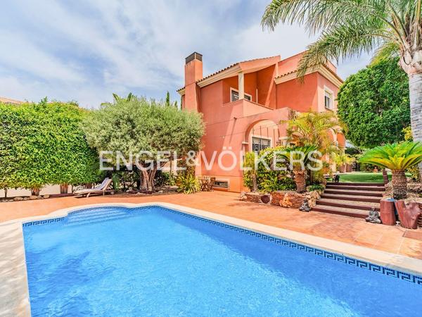 Casa o chalet independiente en Avenida de Miguel Hernández, La Font - Mezquitas, San Juan de Alicante photo 1