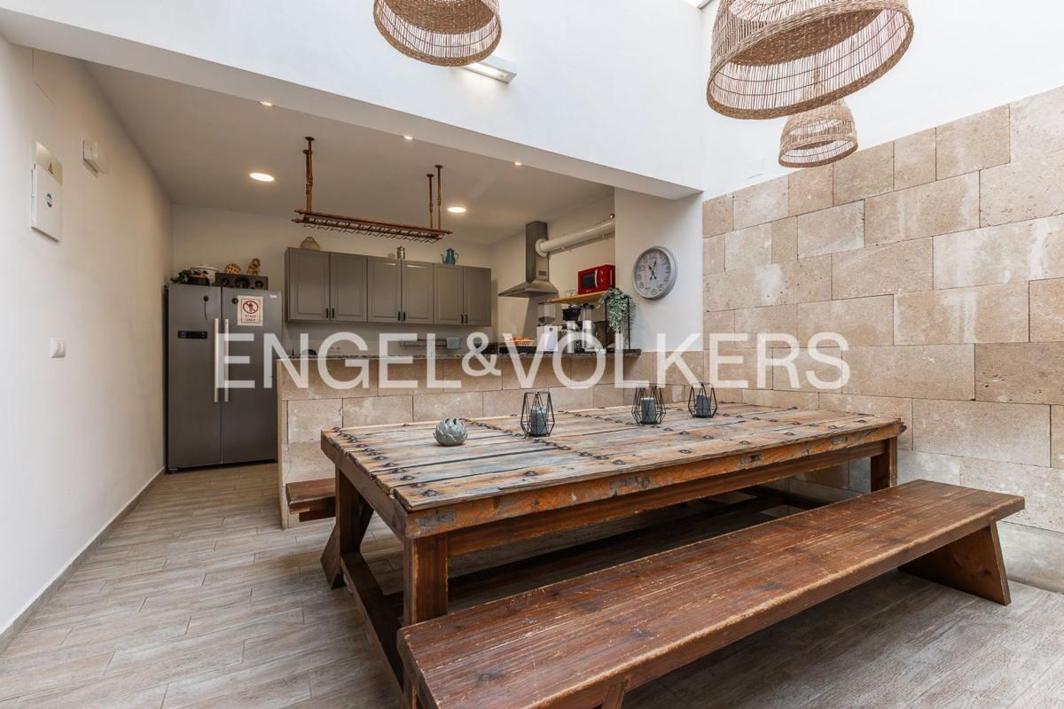 Properties for sale and rent in Spain photo 3
