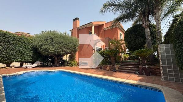 Casa o chalet independiente en Avenida de Miguel Hernández, La Font - Mezquitas, San Juan de Alicante photo 1