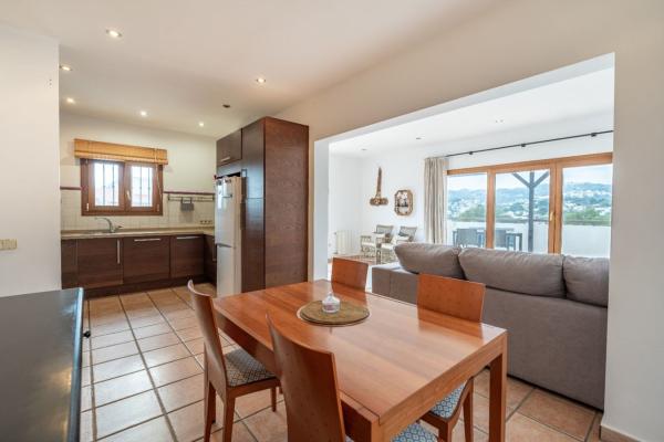 Chalet wolnostojący na sprzedaż w  Casa o chalet en Cala Advocat - Baladrar, Benissa, Benissa photo 4