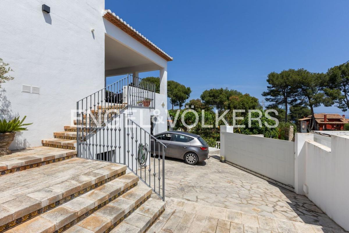 Propiedades en venta y alquiler en España photo 2
