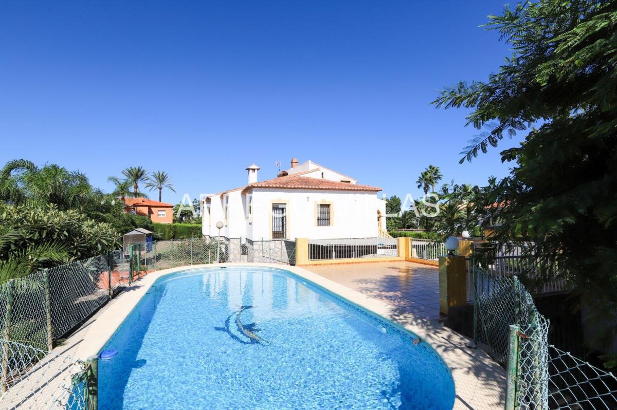 Propiedades en venta y alquiler en España photo 1