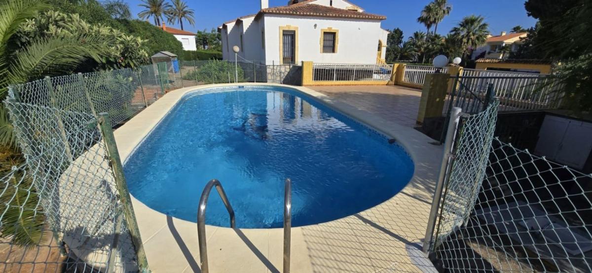 Sprzedaż niezależnego domku jednorodzinnego w Casa o chalet en El Montgó, Denia, Dénia photo 3