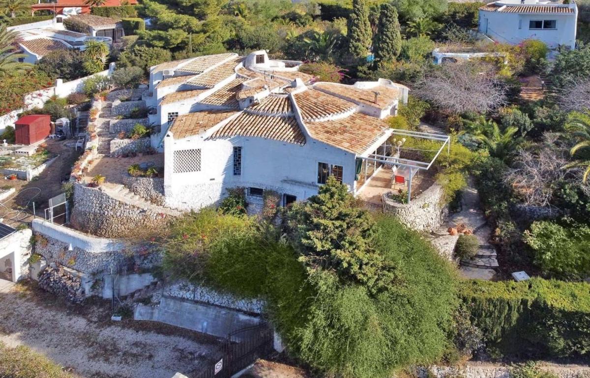 Properties for sale and rent in Spain photo 3