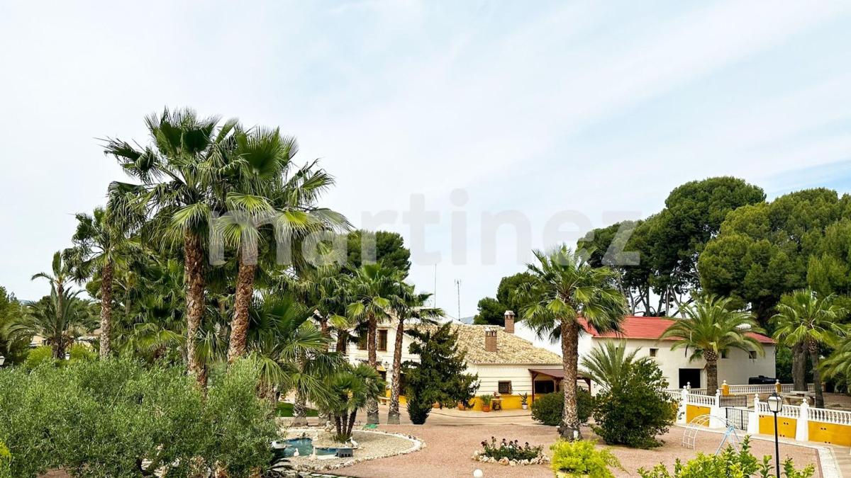 Properties for sale and rent in Spain photo 1