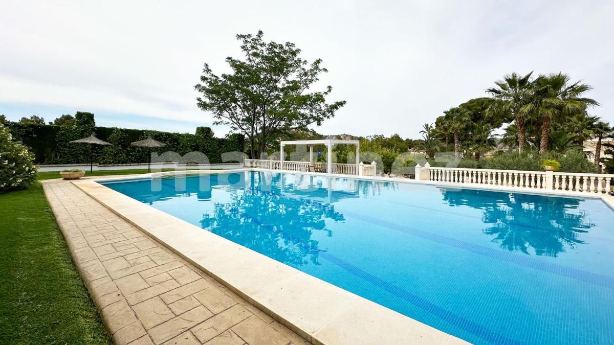 Properties for sale and rent in Spain photo 4