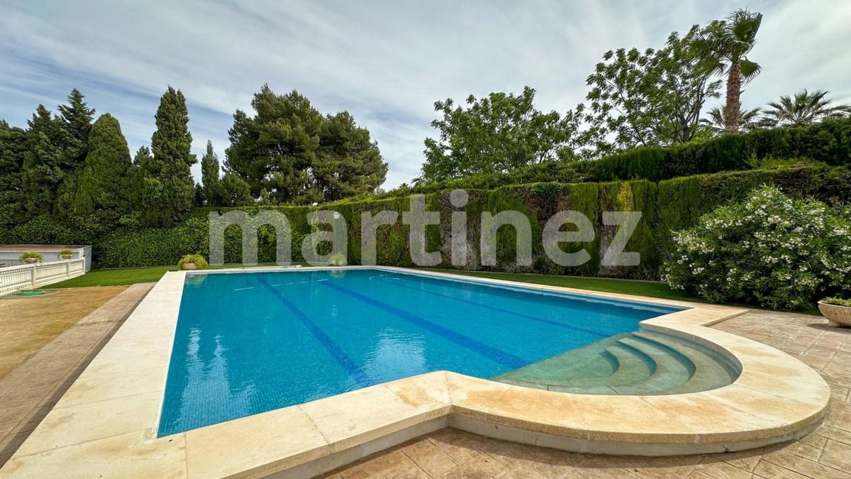 Properties for sale and rent in Spain photo 5