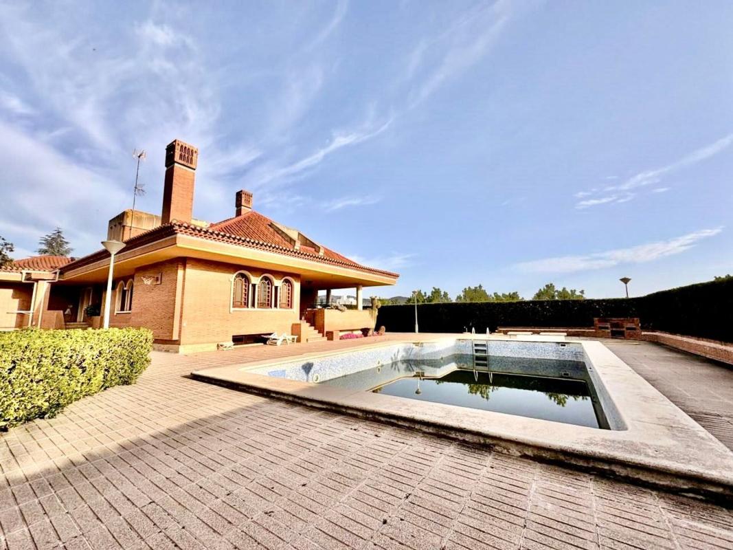 Properties for sale and rent in Spain photo 1