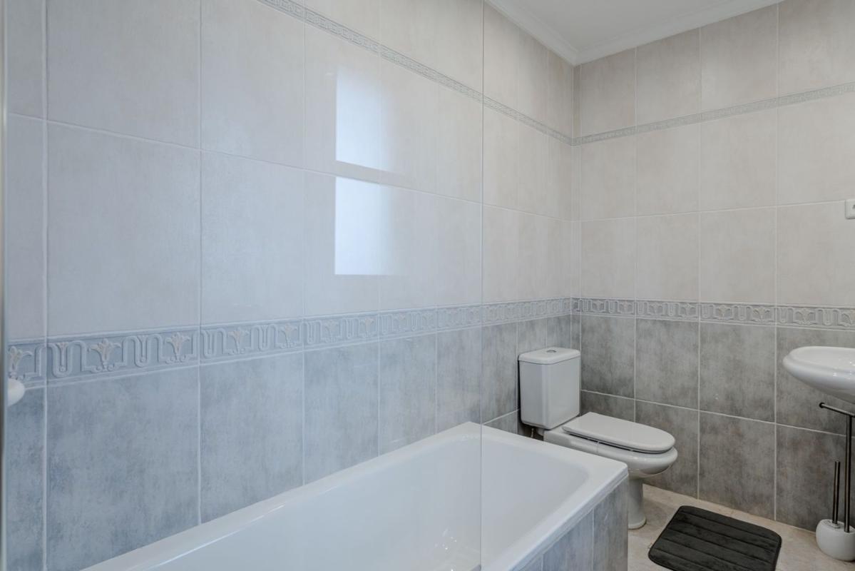 Недвижимость на продажу и в аренду в Испании photo 5