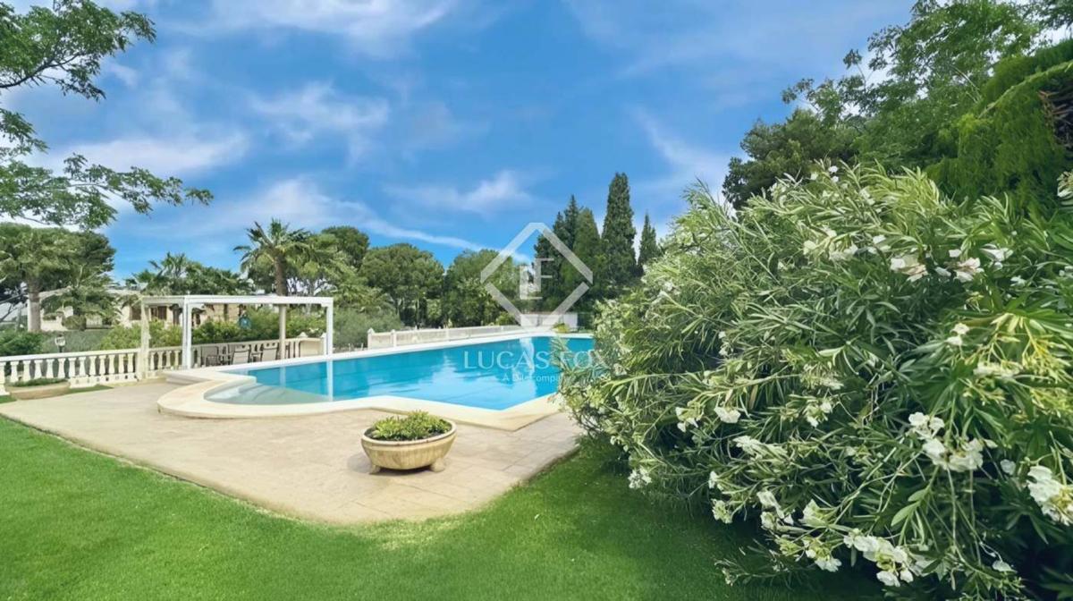 Properties for sale and rent in Spain photo 2