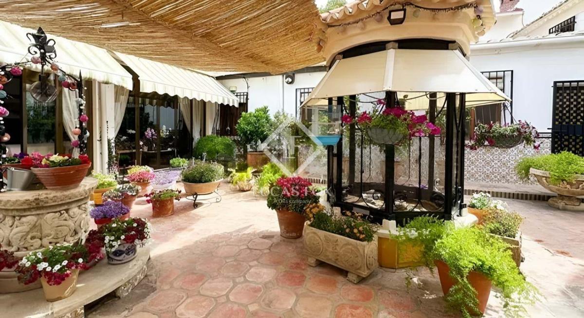 Properties for sale and rent in Spain photo 5
