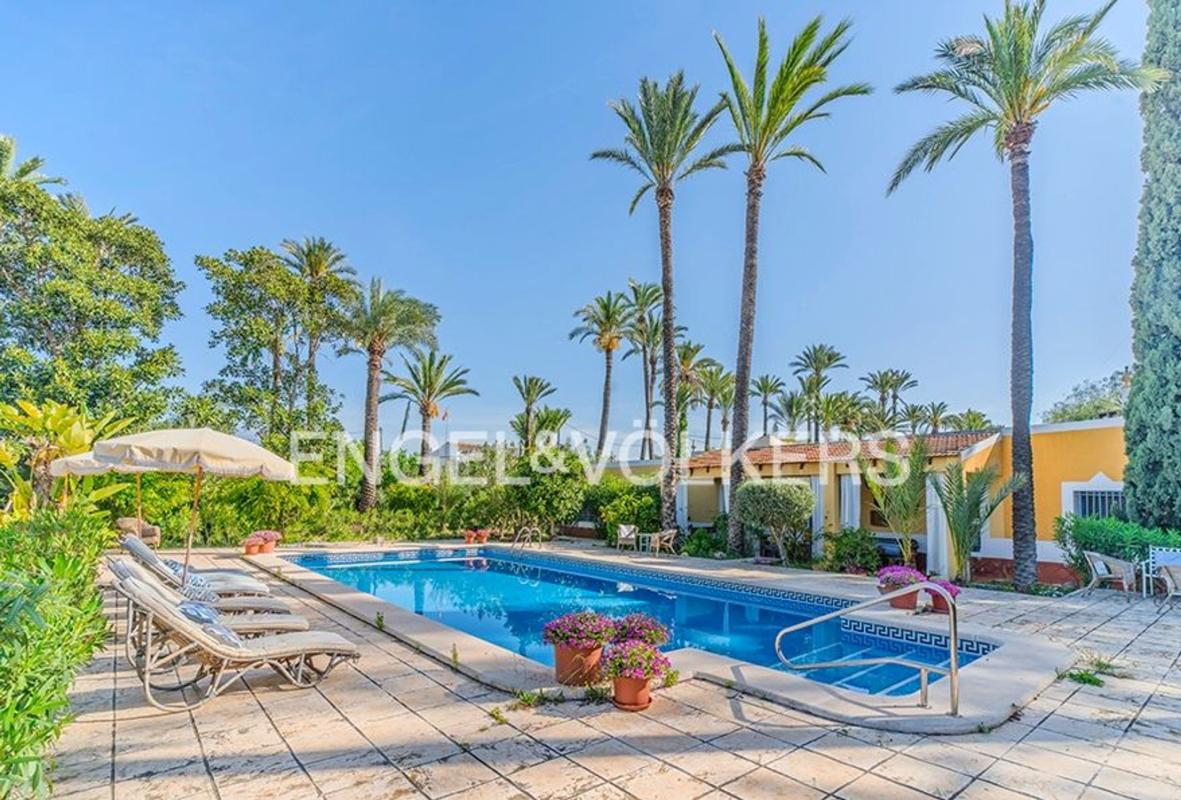 Properties for sale and rent in Spain photo 4