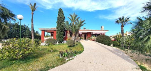 Casa o chalet independiente en La Font - Mezquitas, San Juan de Alicante thumbnail 2