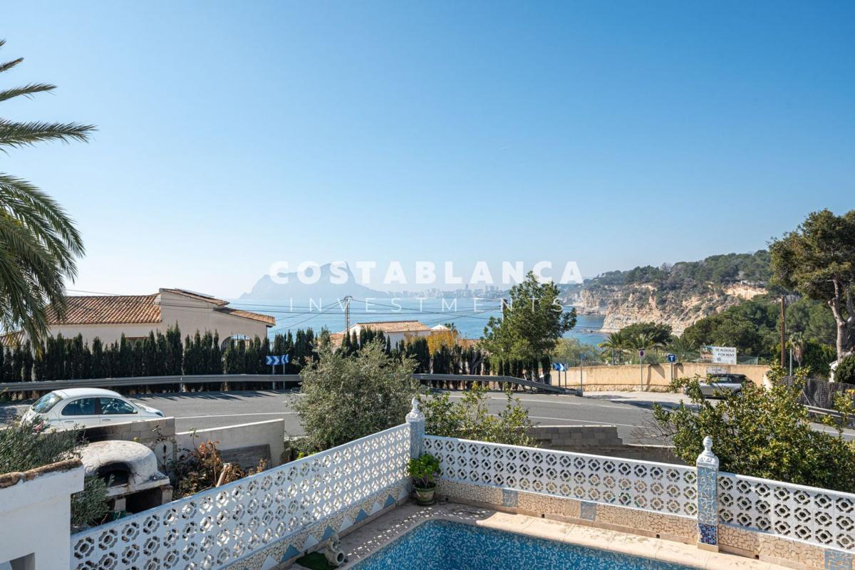 Продажа отдельного шале в  Casa o chalet en Avenida de la Marina, Cala Advocat - Baladrar, Benissa, Бенисса photo 4