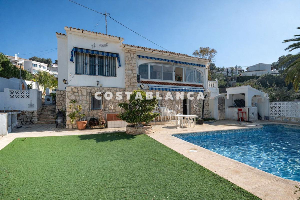 Продажа отдельного шале в  Casa o chalet en Avenida de la Marina, Cala Advocat - Baladrar, Benissa, Бенисса photo 5