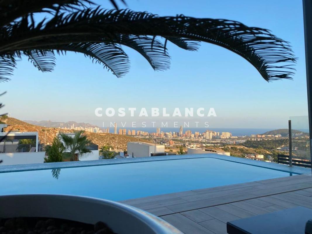 Продажа отдельного шале в Casa o chalet en Avenida Barcelona, Balcón de Finestrat-Terra Marina, Finestrat, Финестрат photo 2