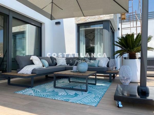 Chalet independiente en venta en Casa o chalet en Avenida Barcelona, Balcón de Finestrat-Terra Marina, Finestrat, Finestrat
thumbnail 3