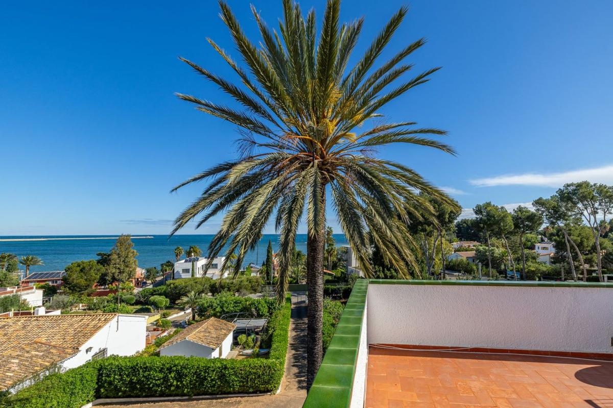 Properties for sale and rent in Spain photo 5