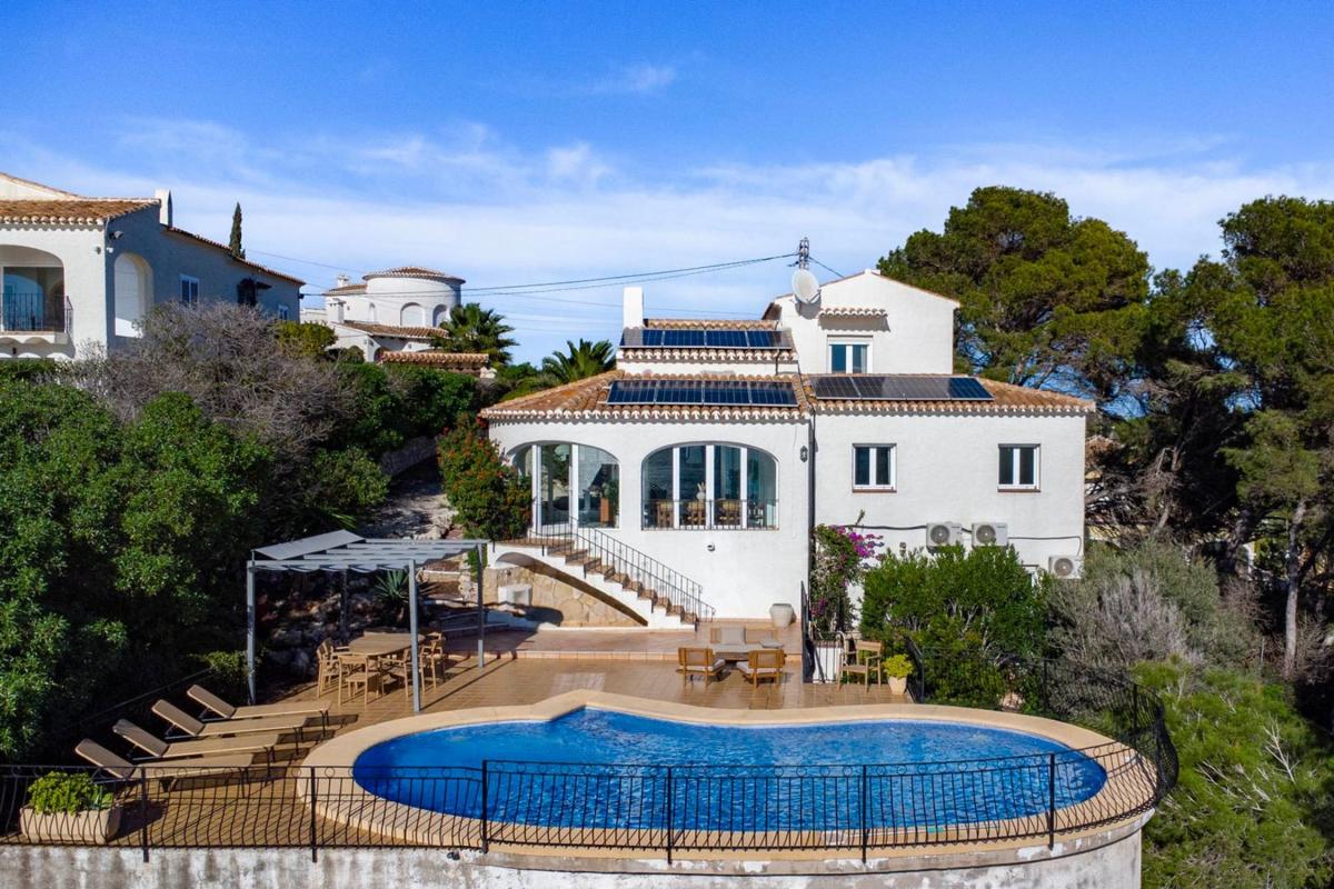 Properties for sale and rent in Spain photo 2