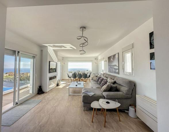 Independent chalet for sale in Casa o chalet en Calle Magnolias, 48, Cumbre del Sol, Benitachell, Benitachell
 photo 4