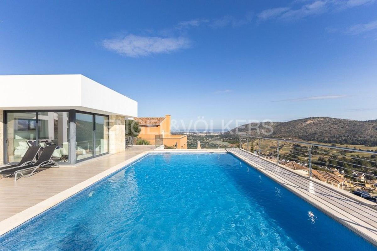 Properties for sale and rent in Spain photo 3