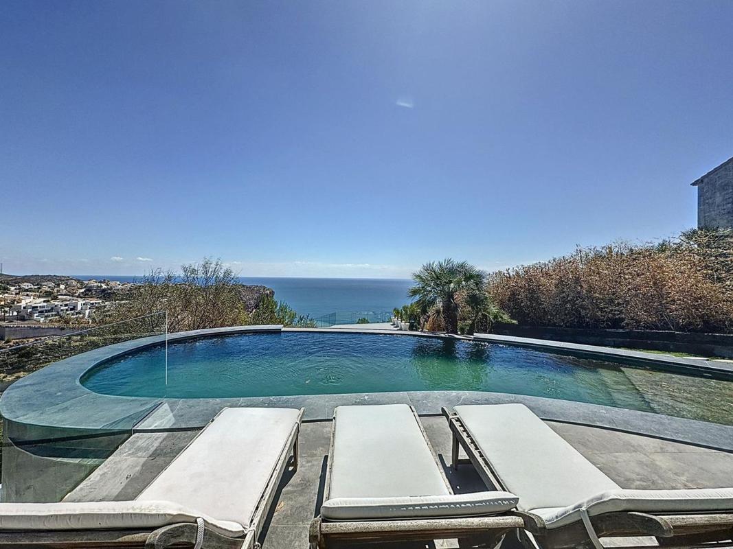 Sale of independent chalet in Casa o chalet en Calle Camelias, 100, Cumbre del Sol, Benitachell, Benitachell
photo 1