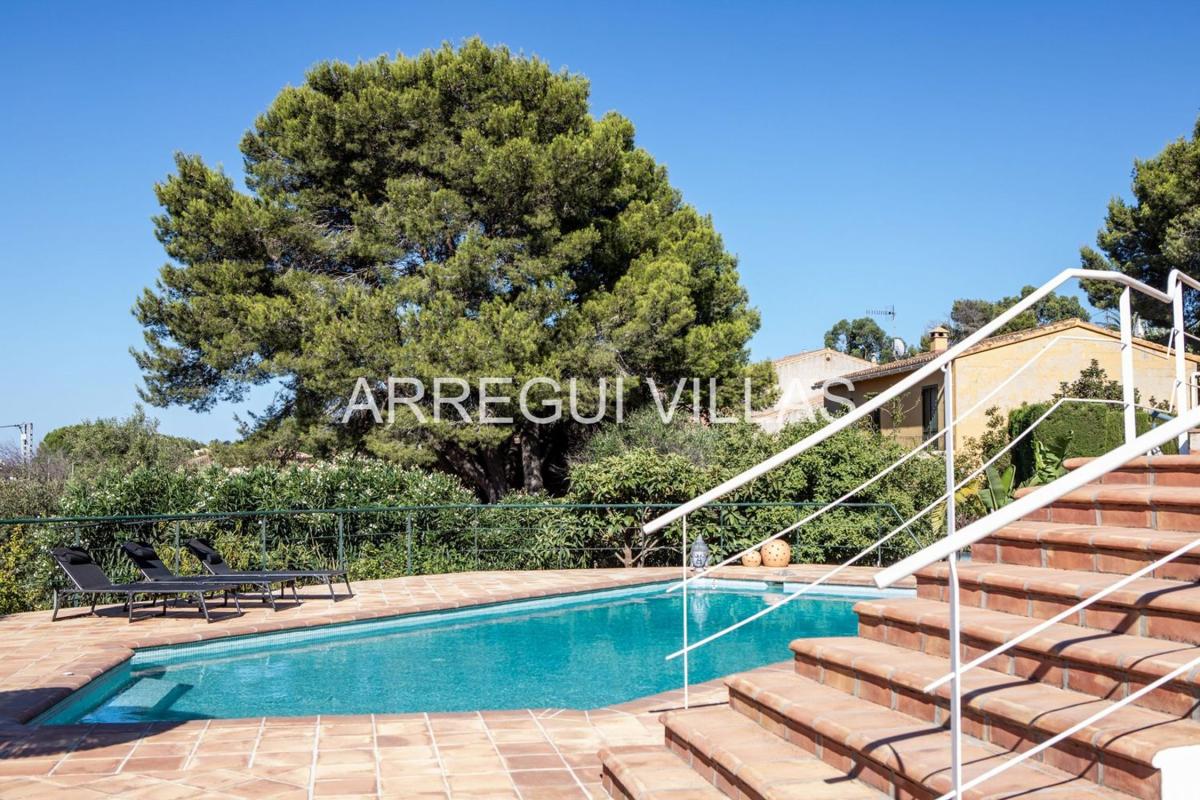 Properties for sale and rent in Spain photo 4