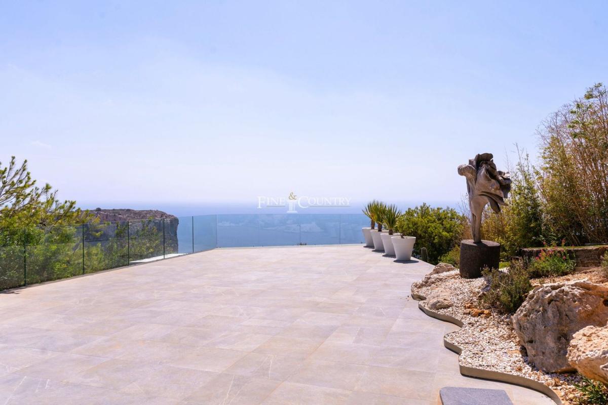 Properties for sale and rent in Spain photo 5