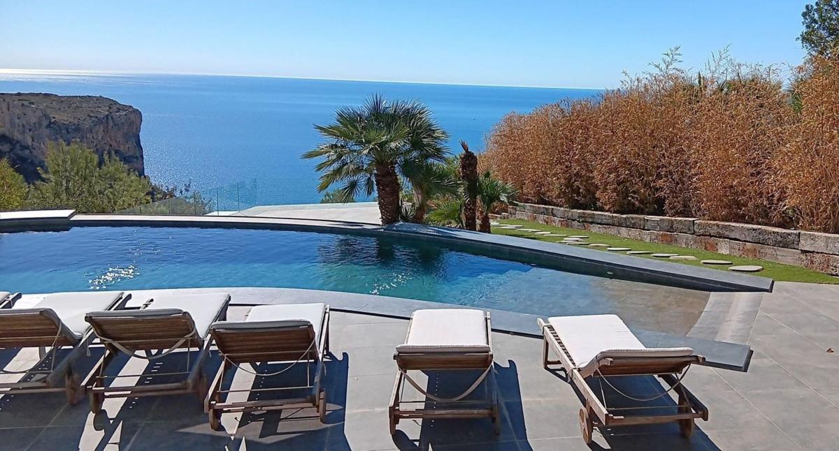 Properties for sale and rent in Spain photo 2