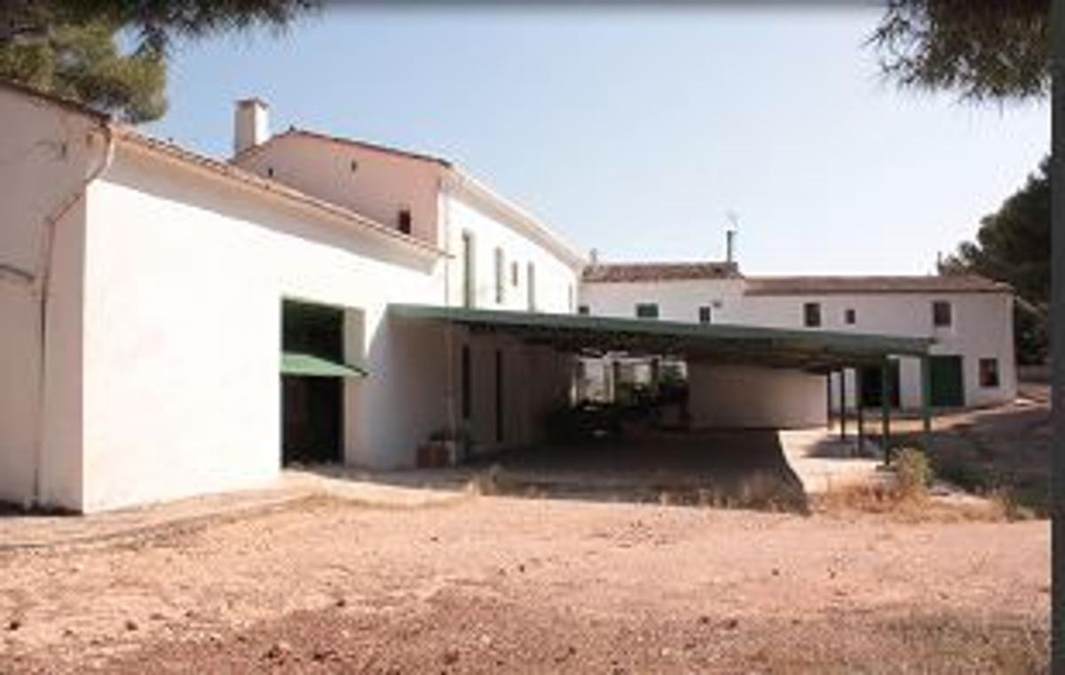 Properties for sale and rent in Spain photo 3