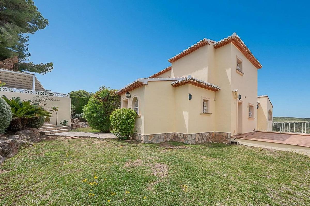 Propiedades en venta y alquiler en España photo 4