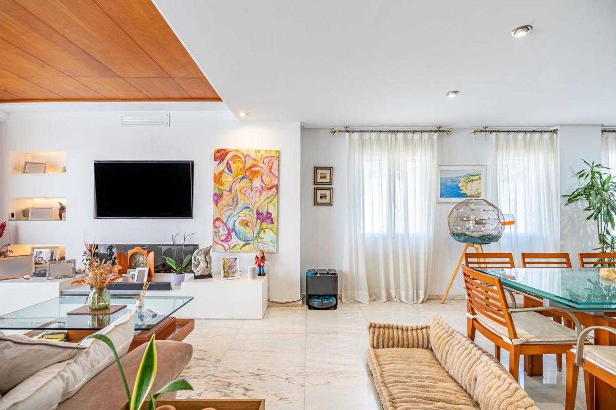 Properties for sale and rent in Spain photo 2