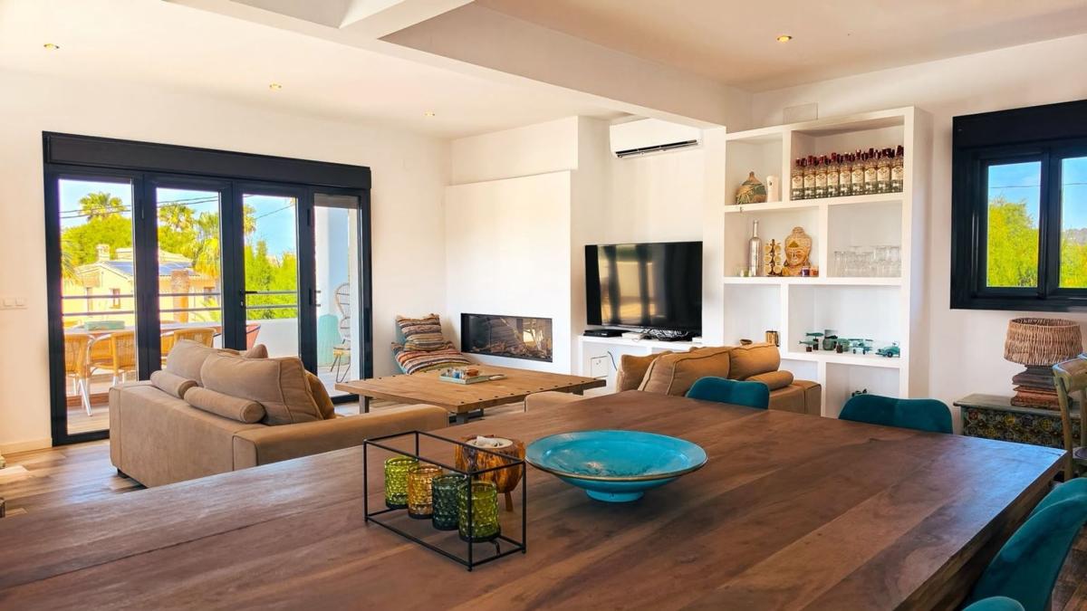 Properties for sale and rent in Spain photo 2